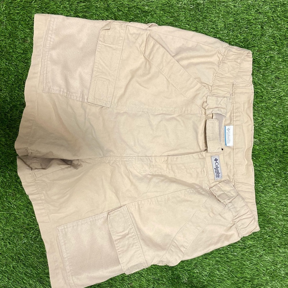 Columbia PFG Shorts size M 6”